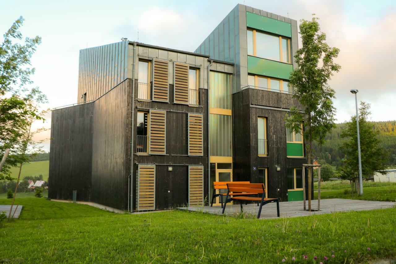 New Nelis Apartment Klinovec Loučná pod Klínovcem エクステリア 写真